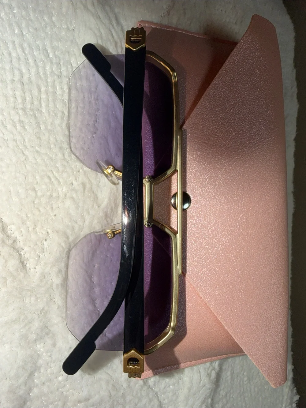 Stylish Purple Gradient Rimless Sunglasses with Pink Case